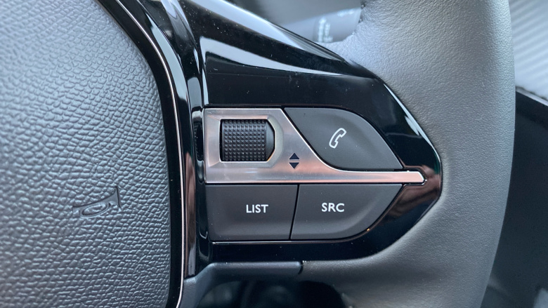 Peugeot 208 1.2 PureTech 100 Style 5dr Petrol Hatchback